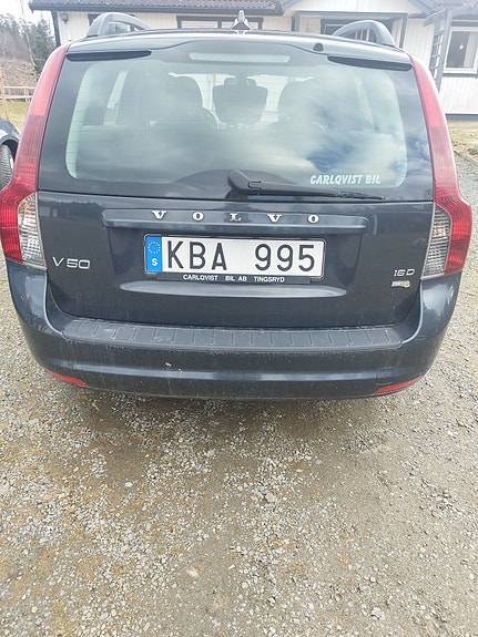 Volvo V50 3 of 5