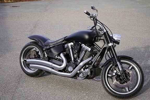 Yamaha XV1700 3 of 5