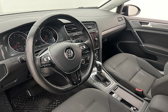 Volkswagen Golf VII 12 of 14