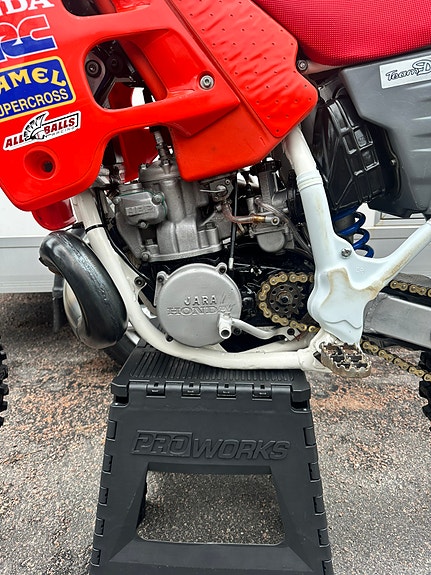 Honda Cr250 2 of 5