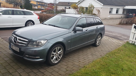 Mercedes-Benz C180 3 of 6