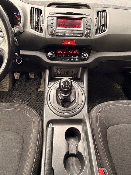 Kia Sportage 12 of 22