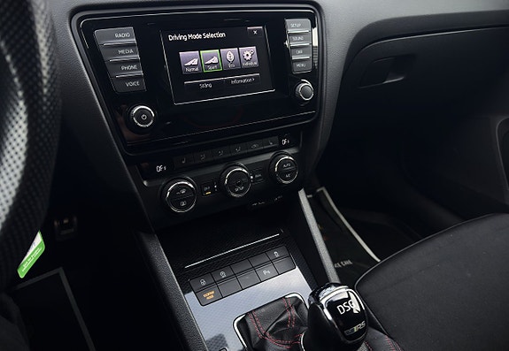 Skoda Octavia RS 11 of 16
