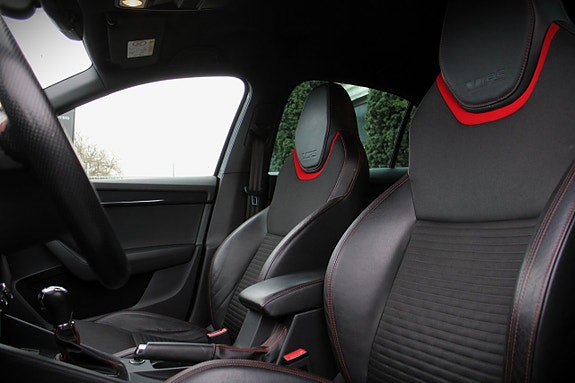 Skoda Octavia RS 8 of 16