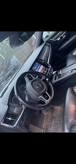 Volvo V90 Cross Country 4 of 10
