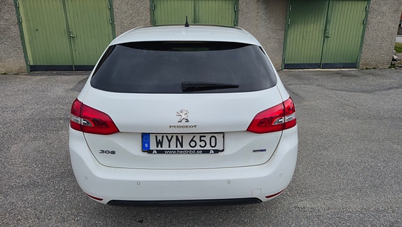 Peugeot 308 SW 4 of 15