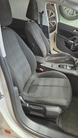 Peugeot 308 SW 9 of 15