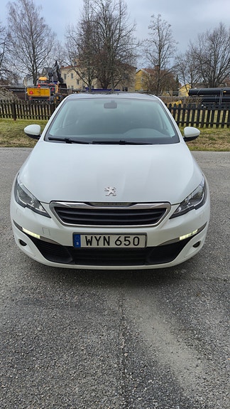 Peugeot 308 SW 3 of 15