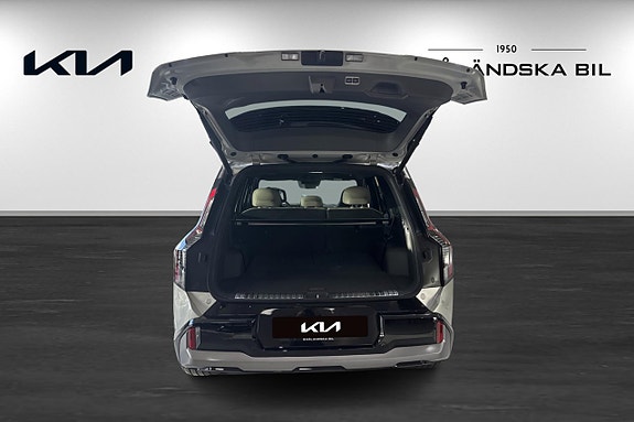 Kia EV9 14 of 15