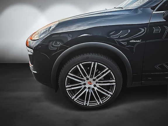 Porsche Cayenne 8 of 11