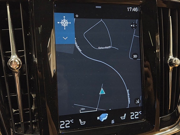 Volvo V90 Cross Country 18 of 24