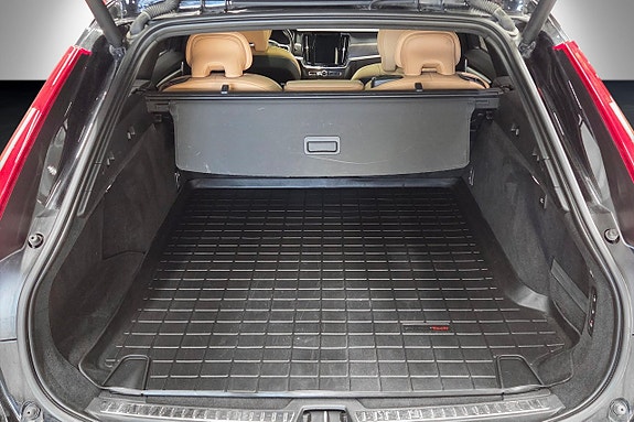 Volvo V90 Cross Country 14 of 24