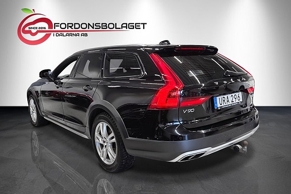 Volvo V90 Cross Country 6 of 24