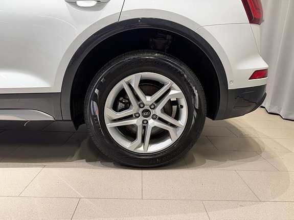 Audi Q5 3 of 5