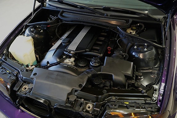 BMW 323Ci 4 of 5