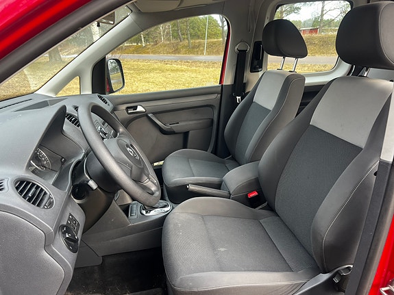 Volkswagen Caddy Maxi 10 of 12