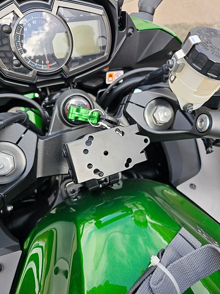 Kawasaki Ninja Z1000SX 13 of 22