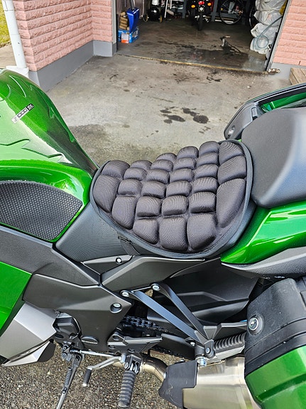 Kawasaki Ninja Z1000SX 6 of 22