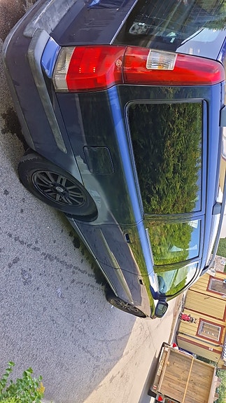 Volvo V70 12 of 18