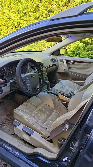 Volvo V70 5 of 18