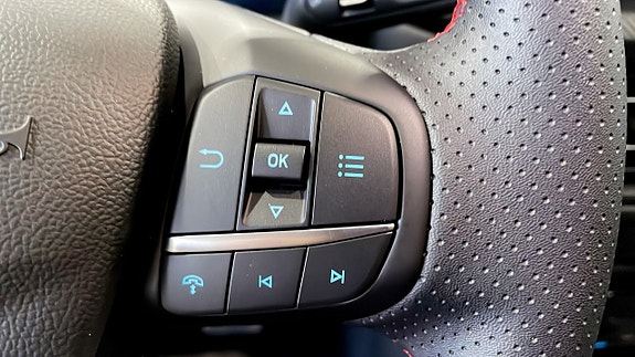Ford Kuga 17 of 22
