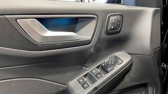 Ford Kuga 11 of 22