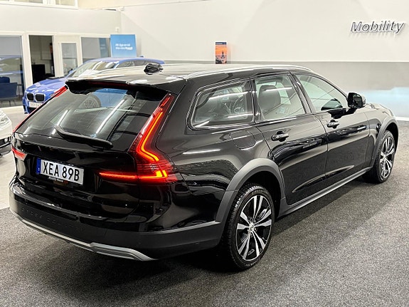 Volvo V90 Cross Country 5 of 5