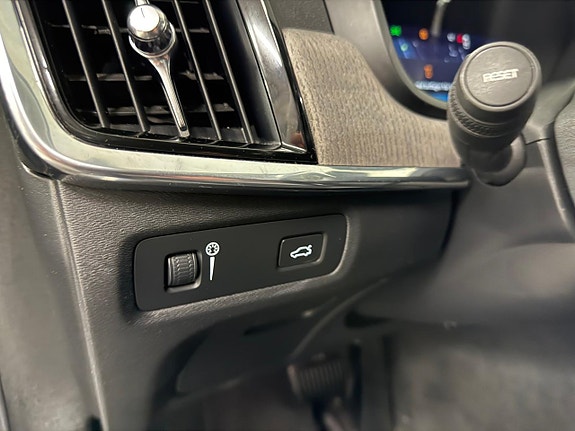 Volvo V90 Cross Country 21 of 27