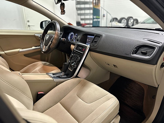 Volvo S60 10 of 21