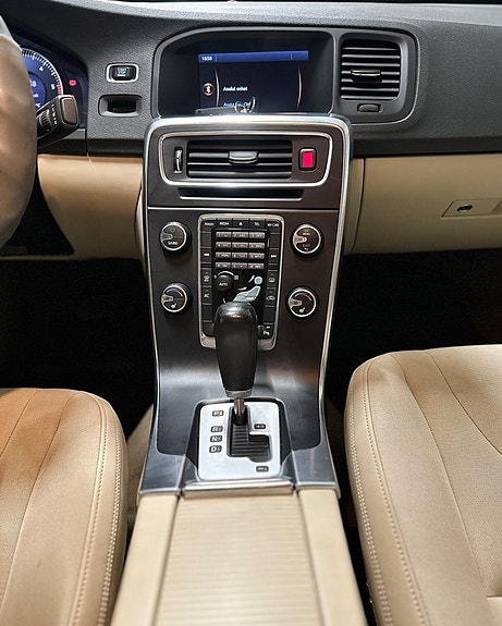 Volvo S60 13 of 21