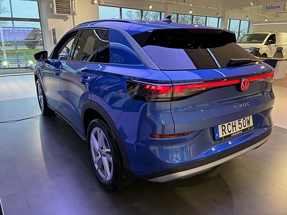 Volkswagen T-Roc 5 of 5