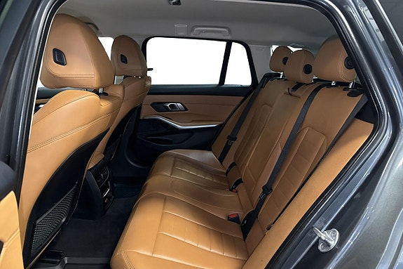 BMW 320 8 of 16