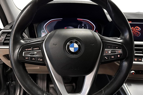 BMW 320 13 of 16