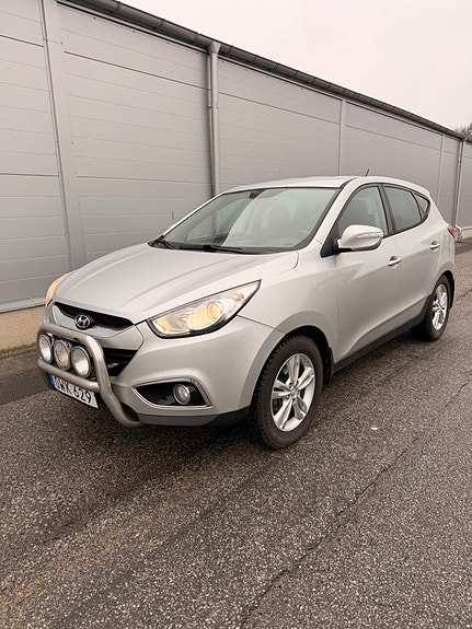 Hyundai ix35 2 of 30