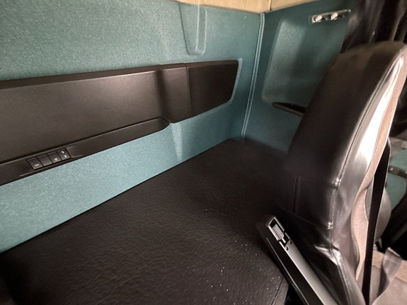 Dragbil Volvo FM 12.8 500 I-Shift -2014 | Reparationsobjekt via auktion 24 of 27