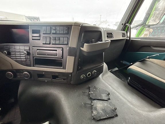 Dragbil Volvo FM 12.8 500 I-Shift -2014 | Reparationsobjekt via auktion 13 of 27