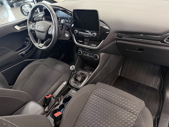 Ford Fiesta 5 of 12