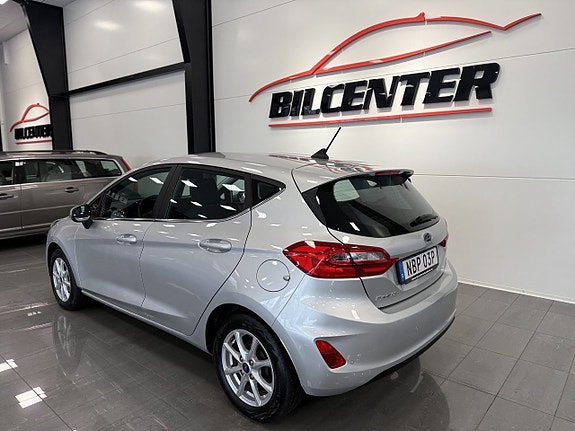 Ford Fiesta 6 of 12