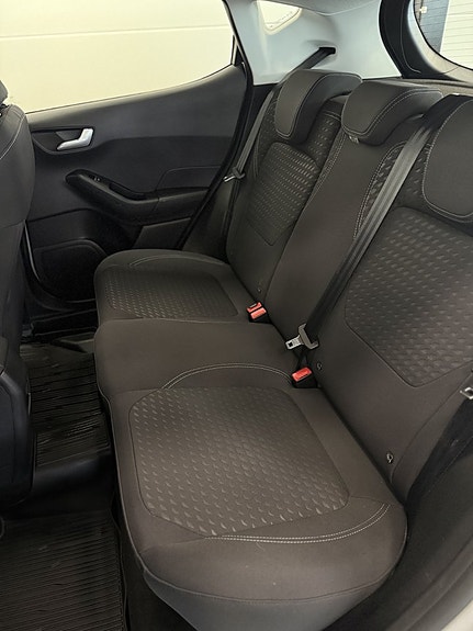Ford Fiesta 11 of 12