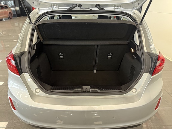 Ford Fiesta 9 of 12