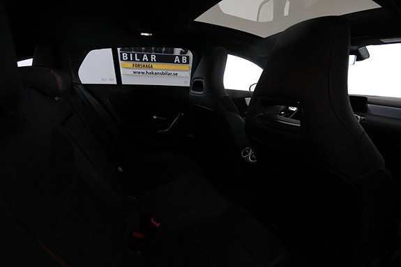 Mercedes-Benz CLA200 d 4 of 5