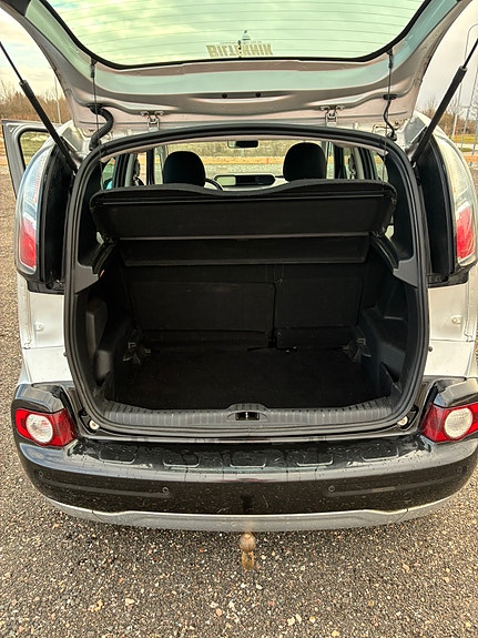 Citroen C3 Picasso 9 of 11
