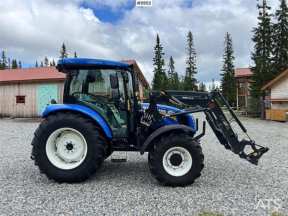 Traktor New Holland T4.75 S Stage V