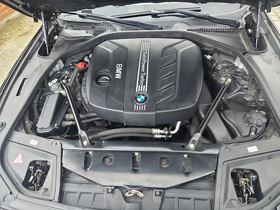 BMW 520d 4 of 12