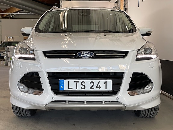 Ford Kuga 3 of 5