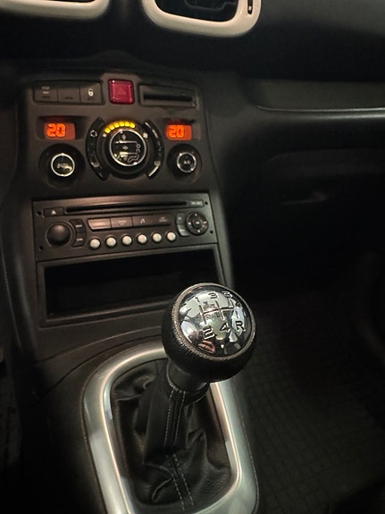 Citroen C3 Picasso 9 of 14