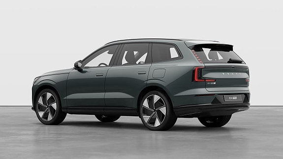 Volvo EX90 3 of 25
