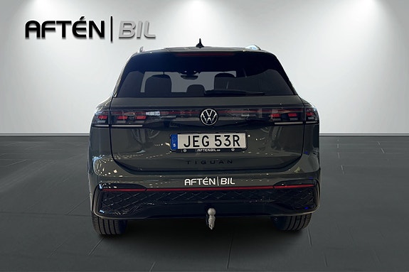 Volkswagen Tiguan 9 of 26