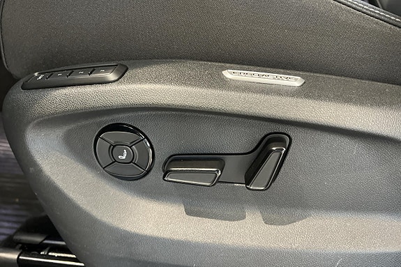 Volkswagen Tiguan 19 of 26