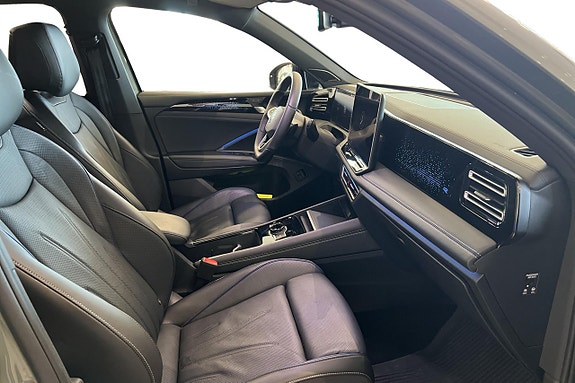Volkswagen Tiguan 14 of 26
